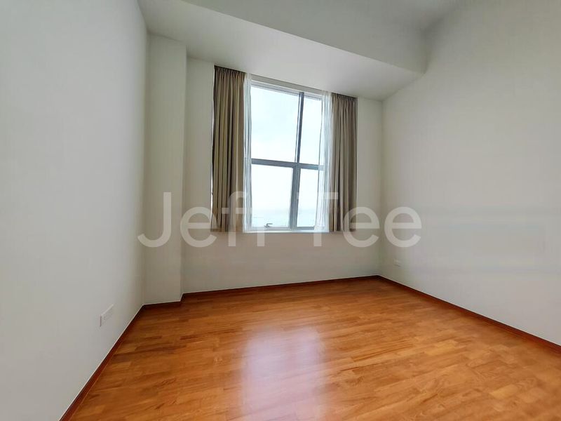 5 Bed Condo for Rent in  UIC Building - Image 13